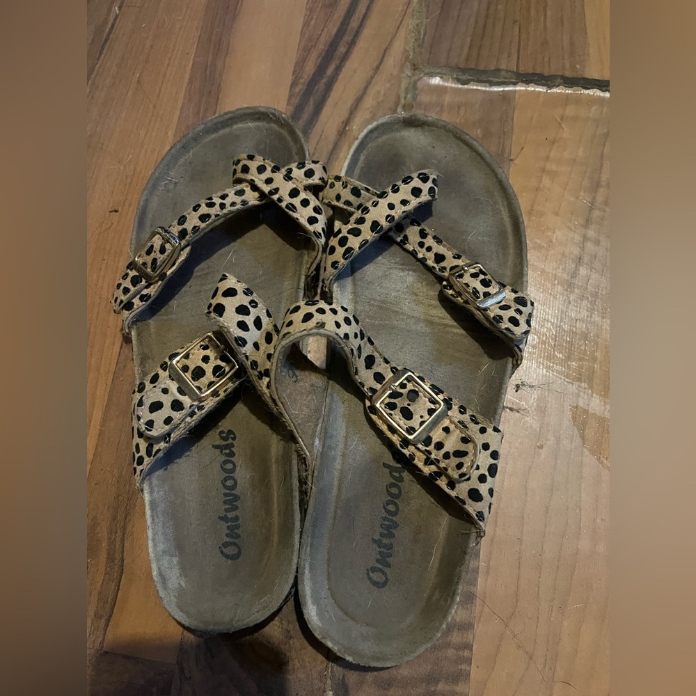 Women’s sandals